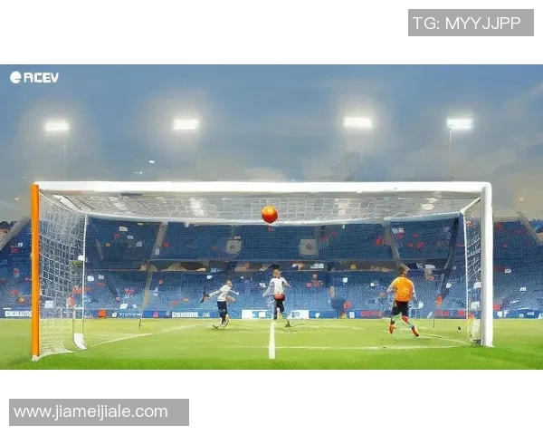 足球新星闪耀绿茵首秀精彩破门点燃全场激情瞬间